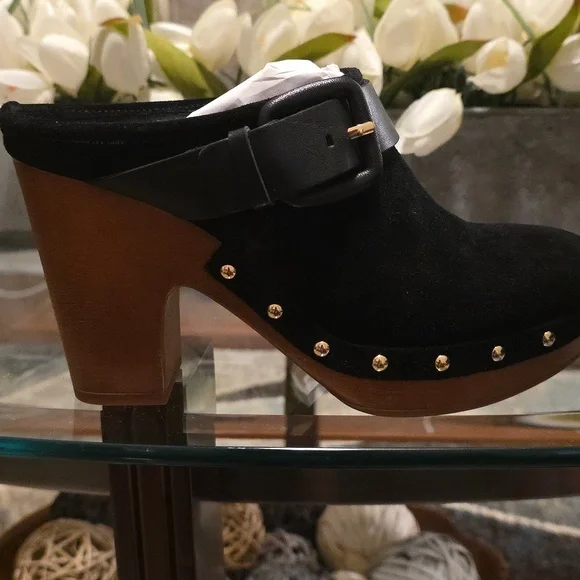 Vince Camuto Clogs - Picture 3 of 7